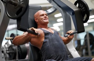 Massa muscular: 4 exercícios para ganhar mais